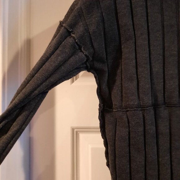 We The Free People In The Mix Henley Top Womens XS Dark Charcoal Grunge Oversize - Picture 4 of 11